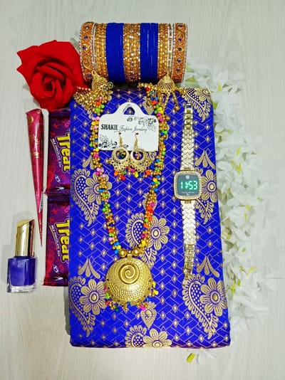 আকর্ষণীয় শাড়ী গিফট কম্ব সেট_img_1