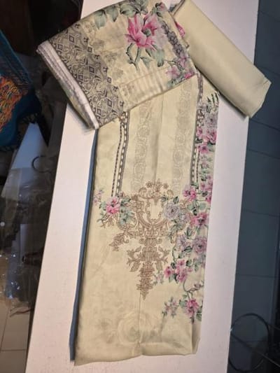 Premium Digital Printed Pakistani Cotton Three-Piece Collection_img_20
